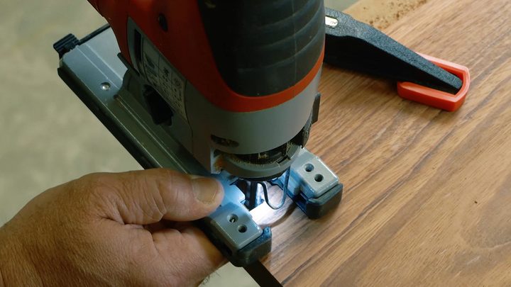 Vinyl Stand Jigsaw Notches