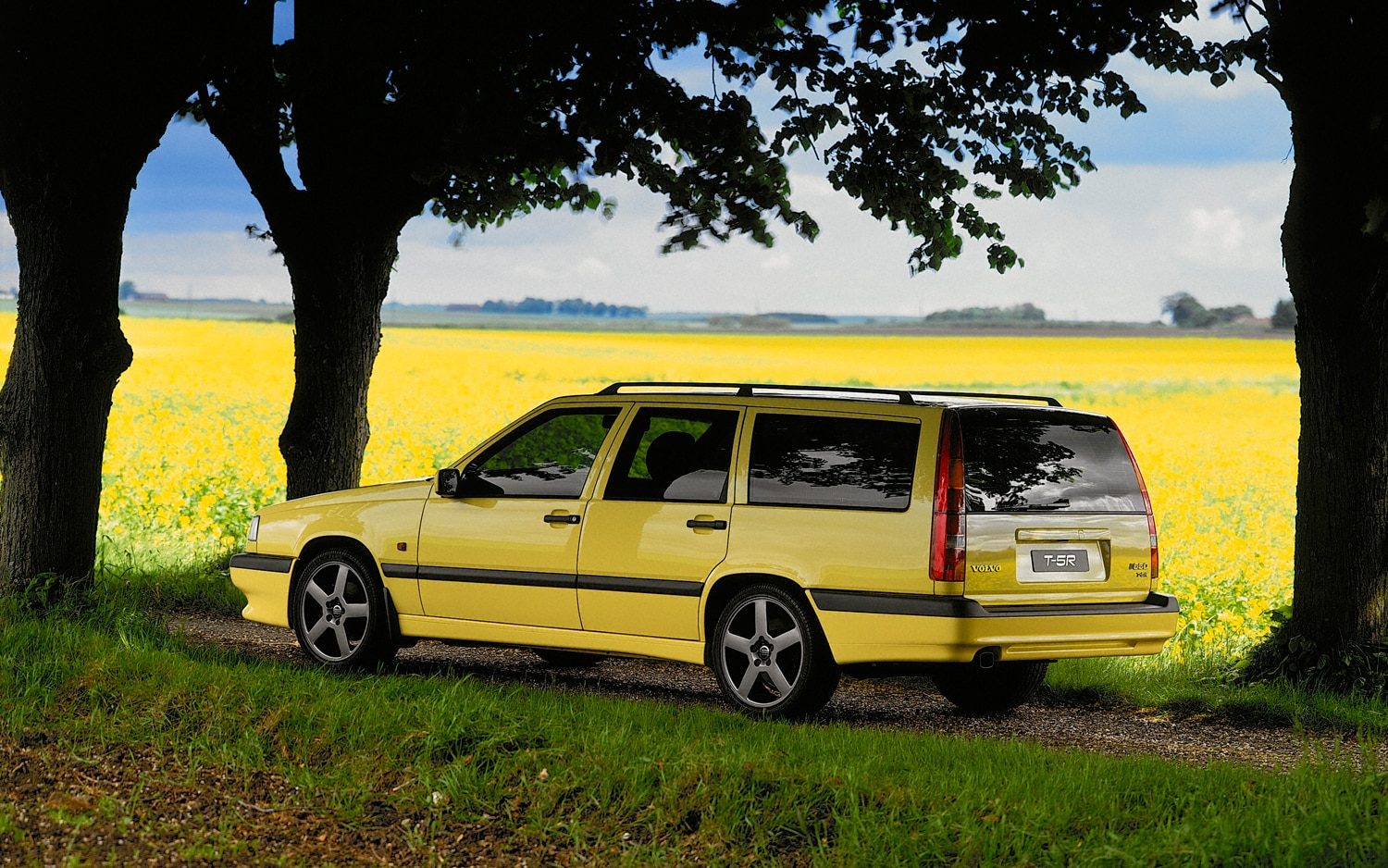 favorite station wagons from history 1995 volvo 850 t5 r wagon rear three quarter