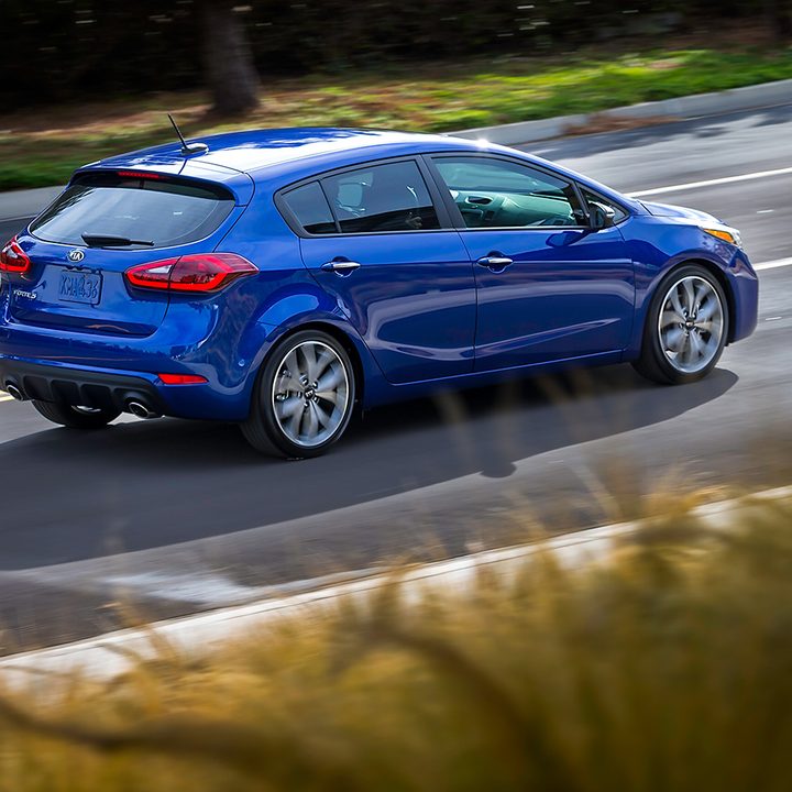 2018 Kia Forte5 SX back right