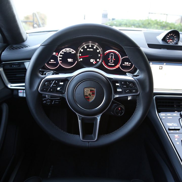 2018 Porsche Panamera Turbo Sport Turismo review
