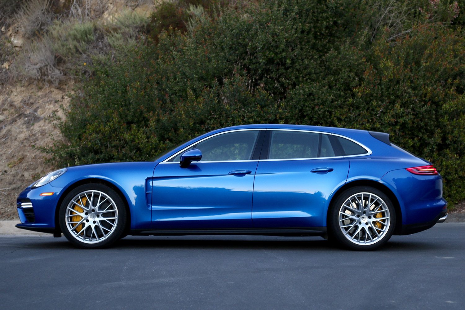 2018 Porsche Panamera Turbo Sport Turismo review
