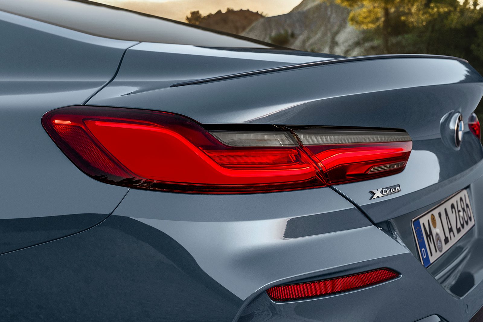 2019 bmw 8 series pictures specs
