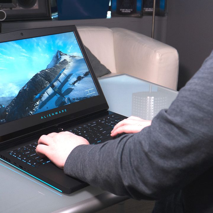 Alienware 17 R5 review