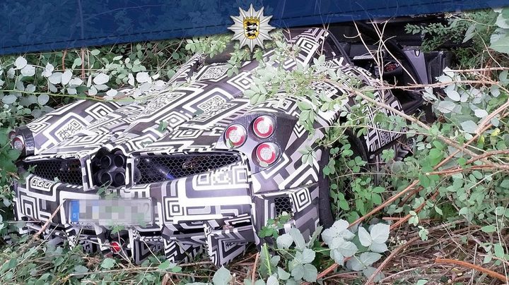 Crashed Pagani Huayra Roadster in Germany