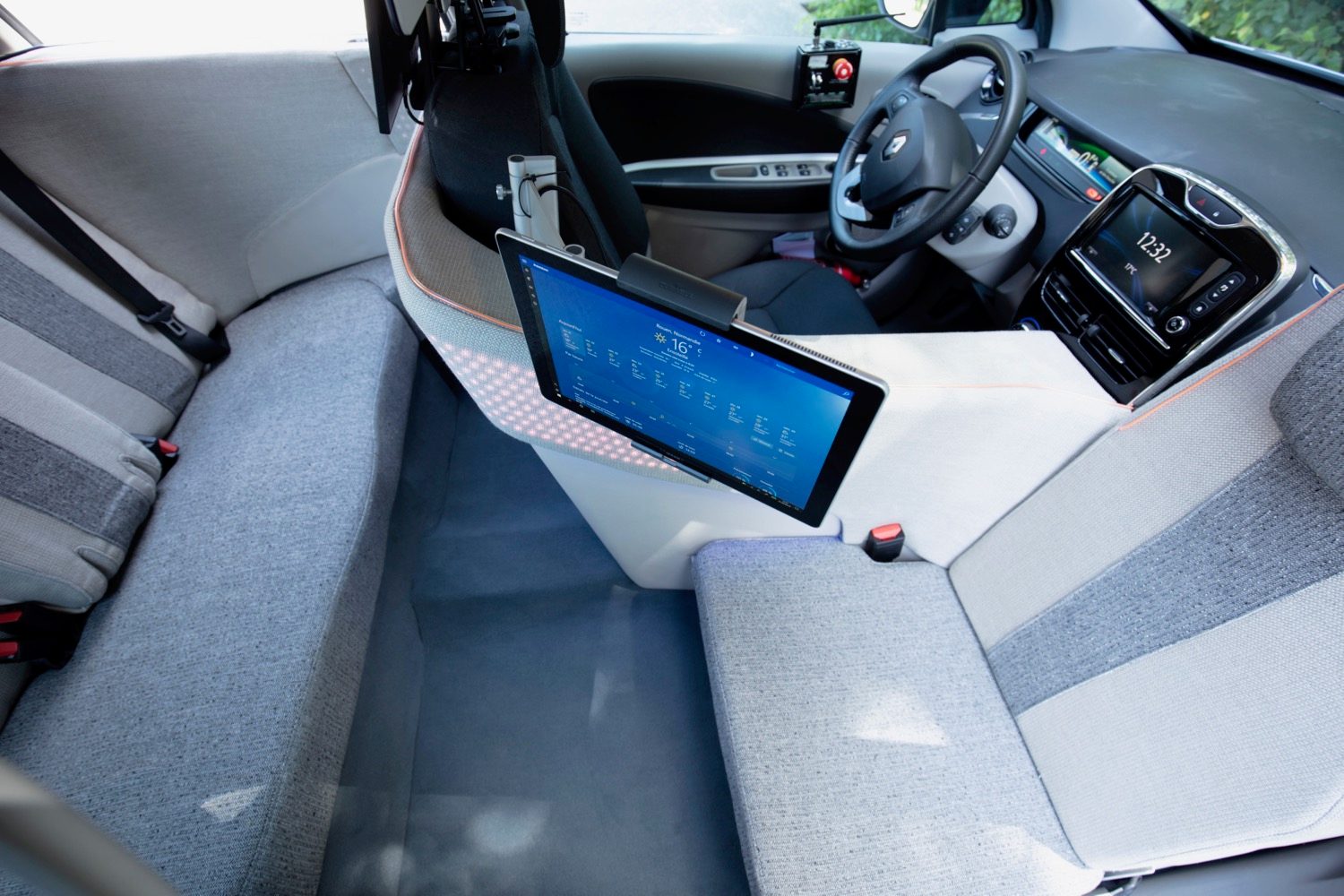 Renault self-driving car pilot Rouen, France