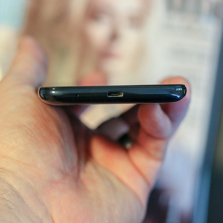moto g6 play charging port