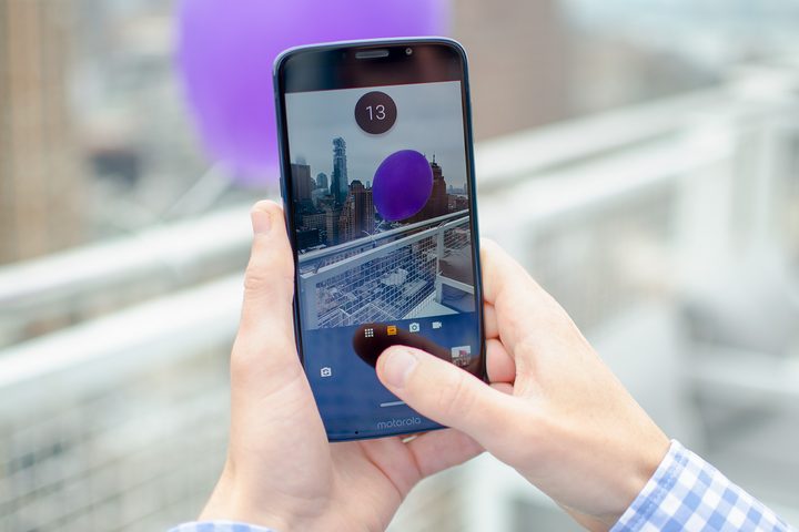 moto z3 play camera app balloon