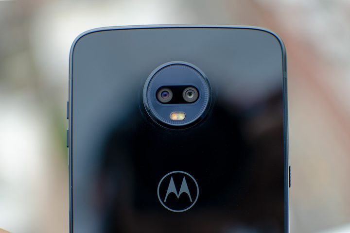 moto z3 play lens
