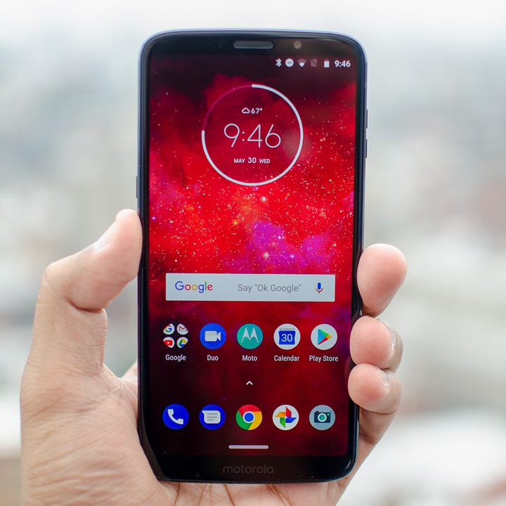 moto z3 play home hero