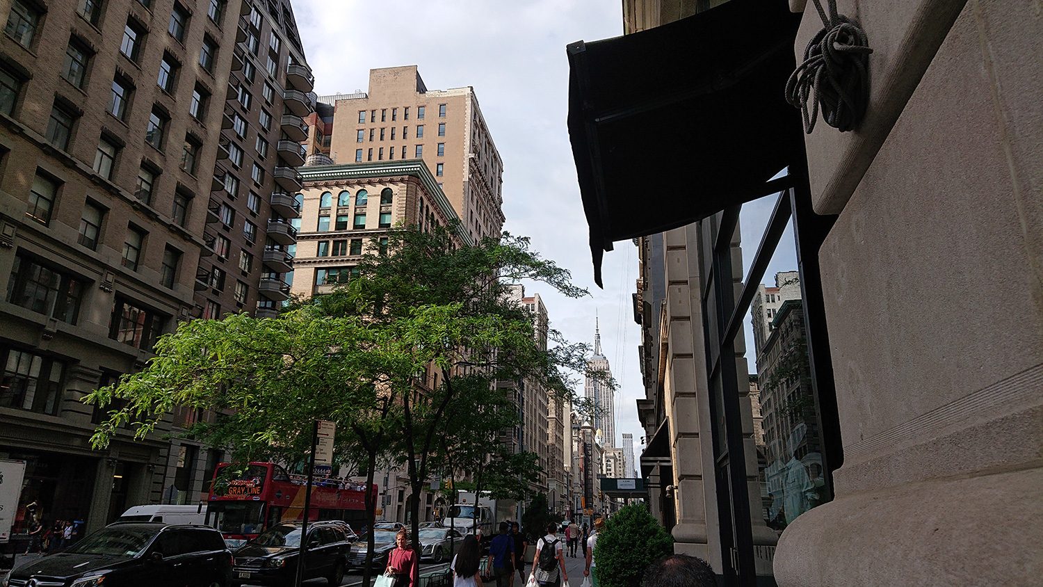 sony xperia xz2 review camera sample awning