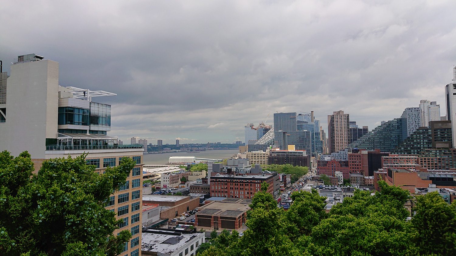 sony xperia xz2 review camera sample city skyline
