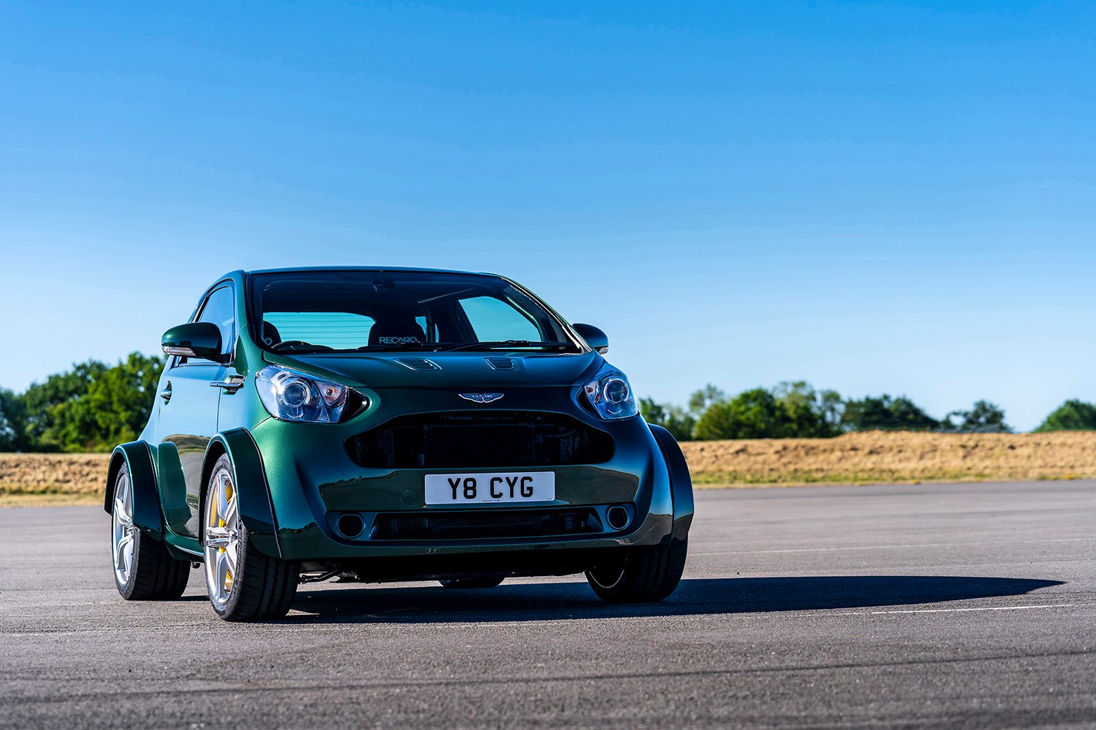 aston martin shoehorns the v8 vantage ss kit into a cygnet for goodwood 2018  6