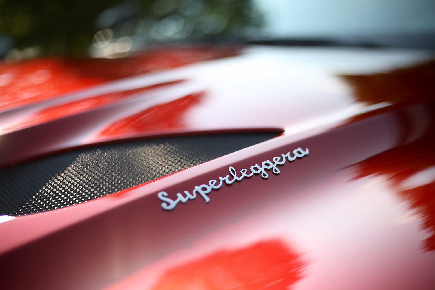 Aston Martin DBS Superleggera