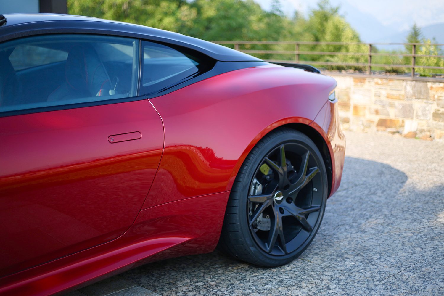 Aston Martin DBS Superleggera