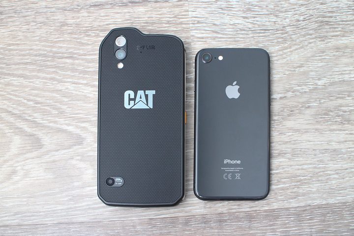 cat s61 iphone comparison