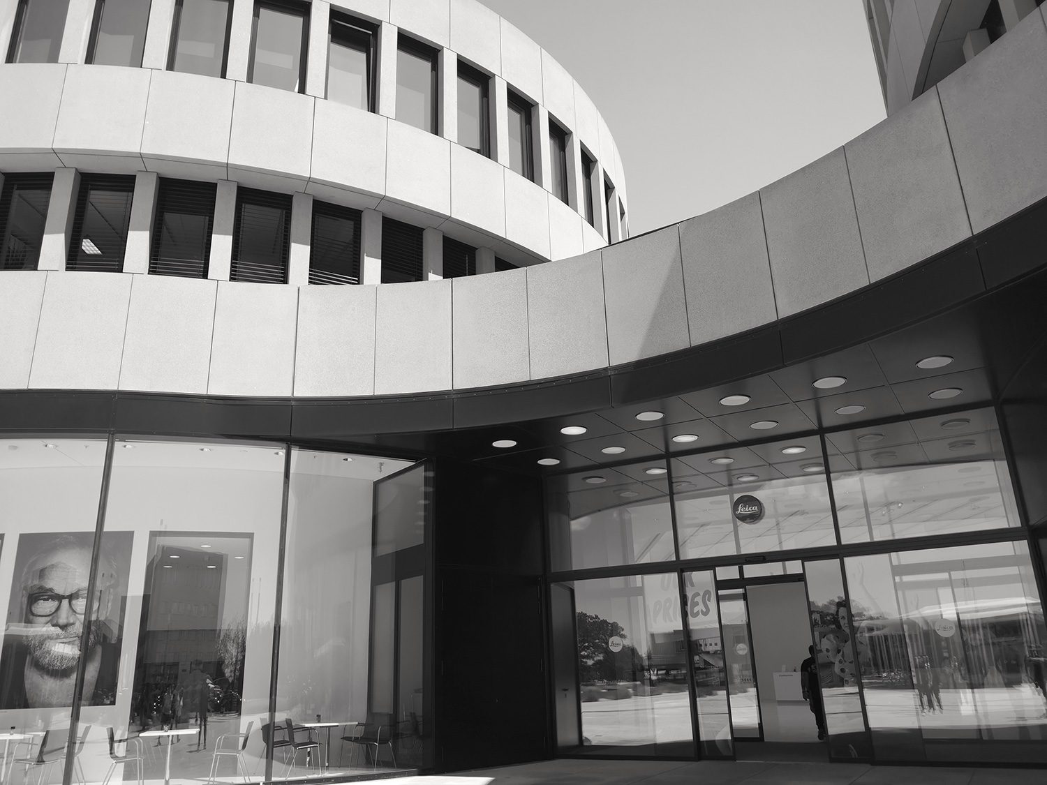 huawei p20 pro leica street photography feature building outside