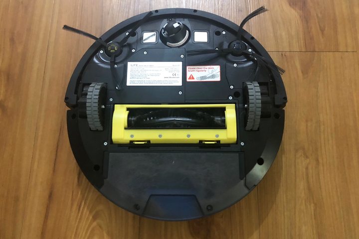 iLife A7 Robot Vacuum underside