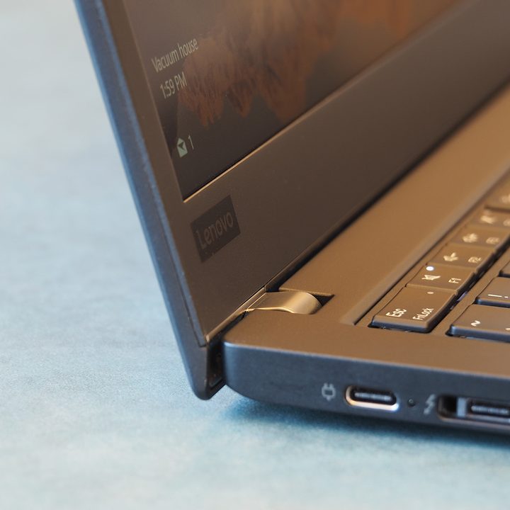 lenovo thinkpad t480s hinge close