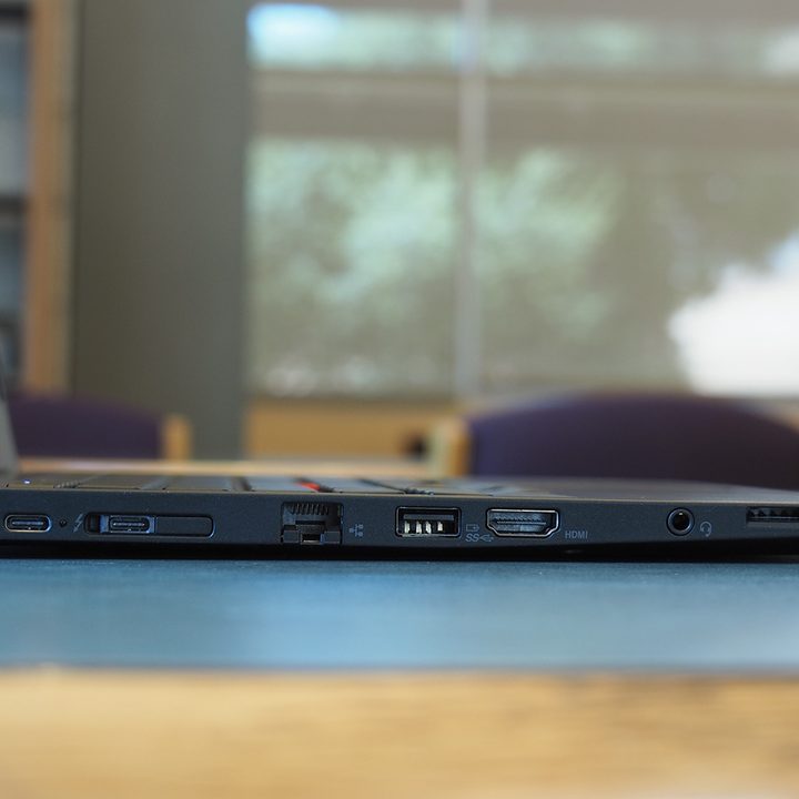lenovo thinkpad t480s left profile open
