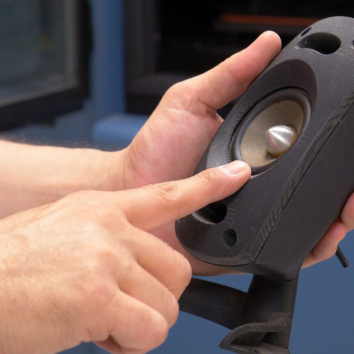 logitech tour holding speaker