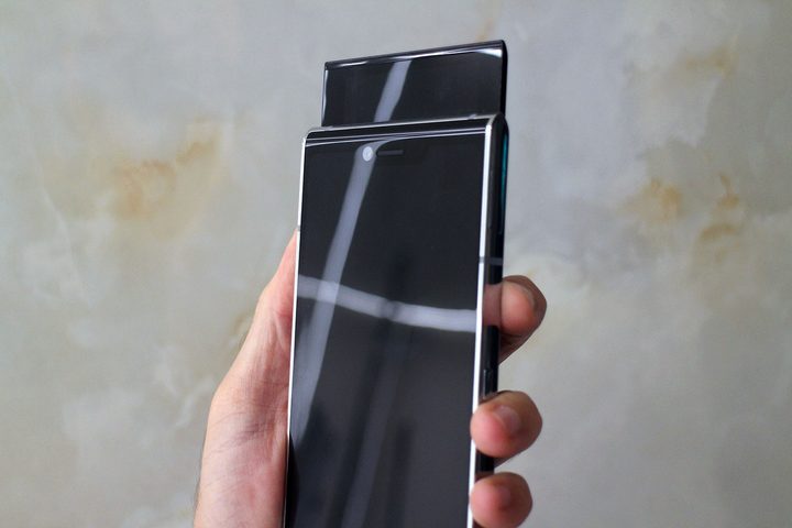 Sirin Labs Finney Crypto Phone