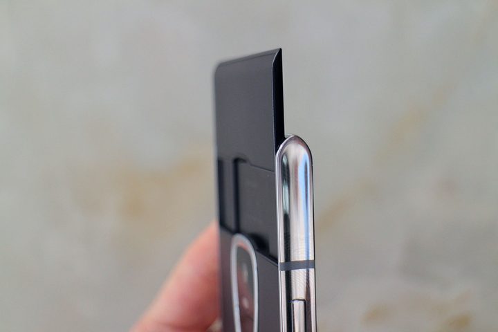 Sirin Labs Finney Crypto Phone