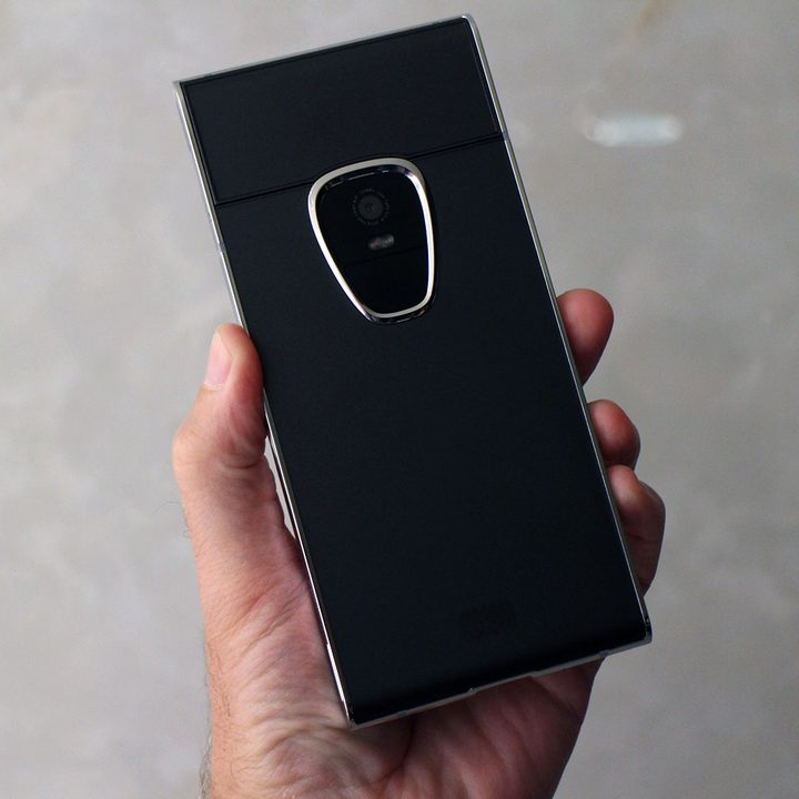 Sirin Labs Finney Crypto Phone