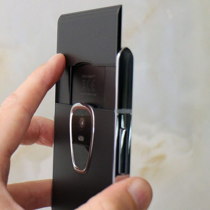 Sirin Labs Finney Crypto Phone