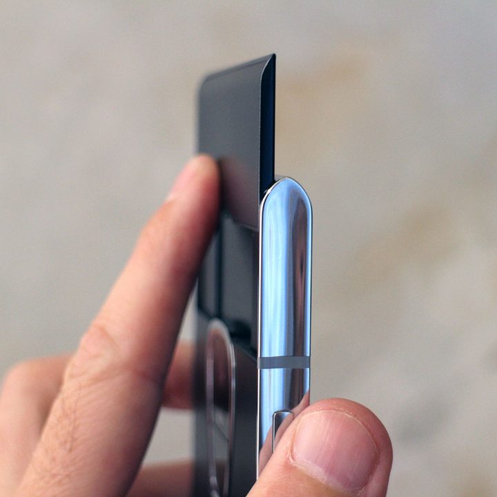 Sirin Labs Finney Crypto Phone