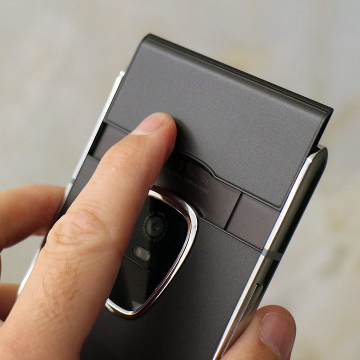 Sirin Labs Finney Crypto Phone