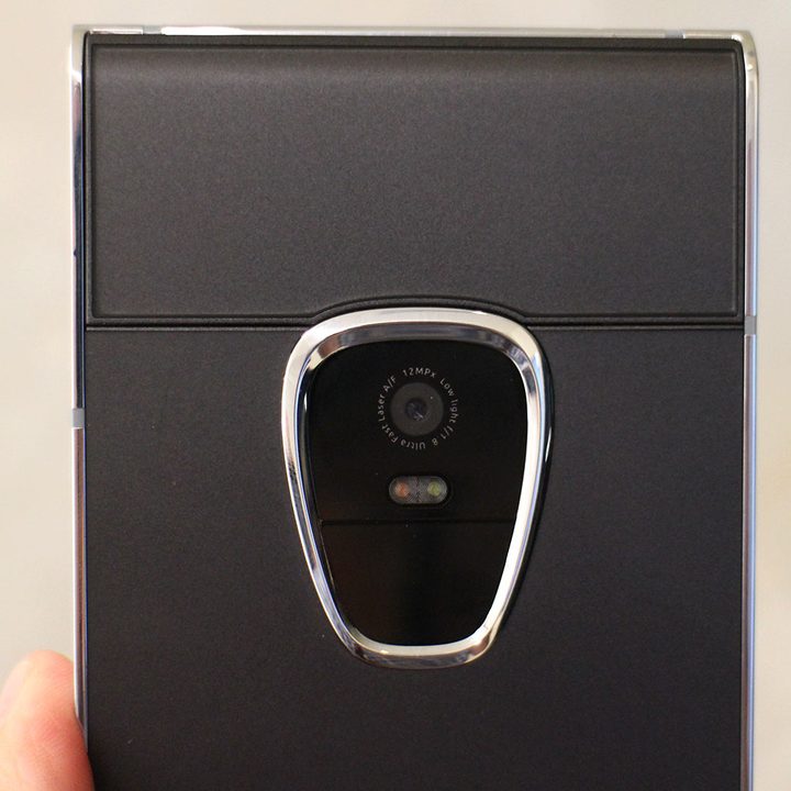 Sirin Labs Finney Crypto Phone