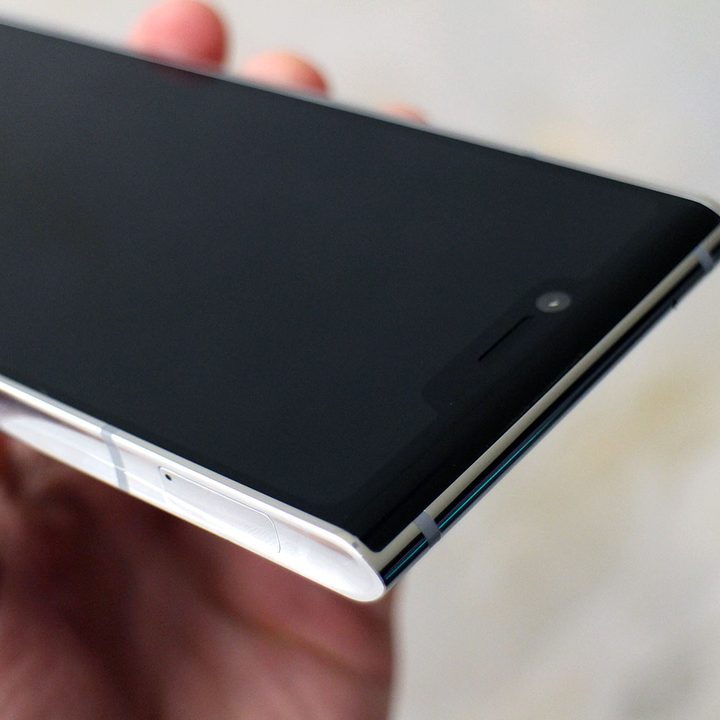 Sirin Labs Finney Crypto Phone