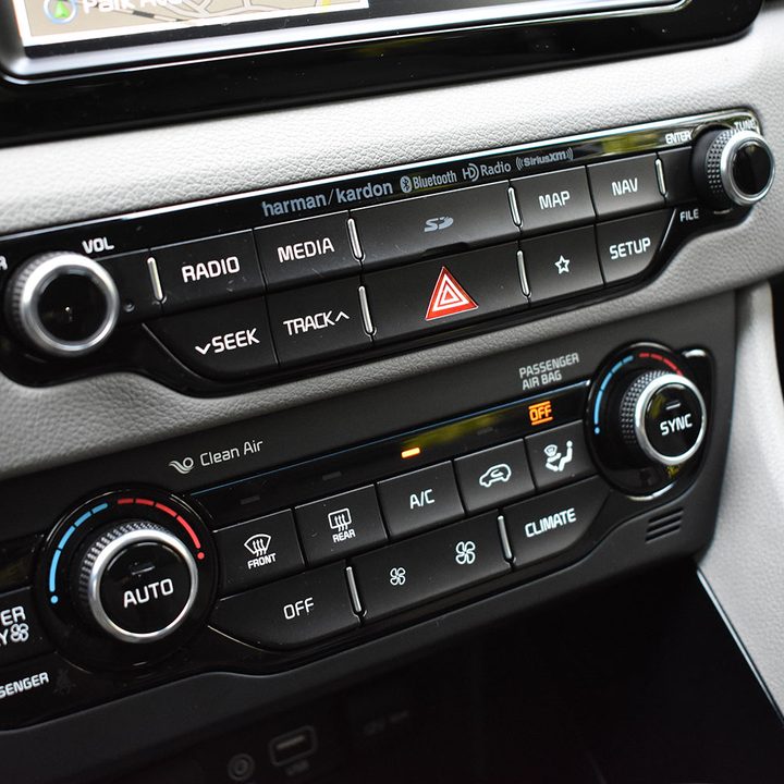 2018 Kia Niro PHEV EX Premium review