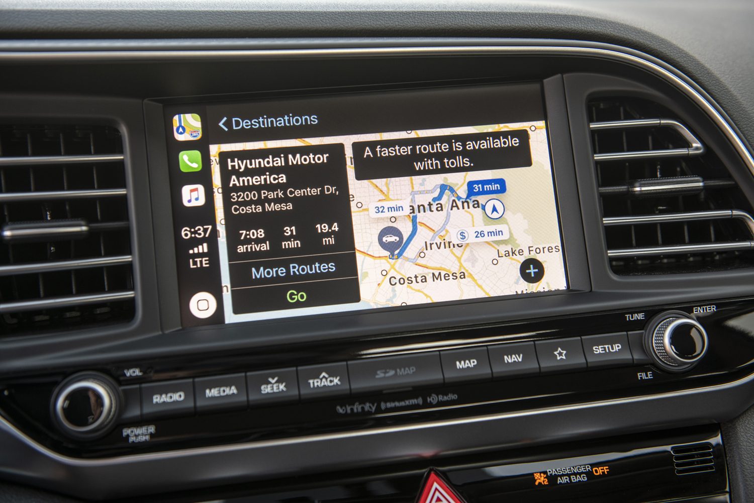 2019 Hyundai Elantra infotainnment