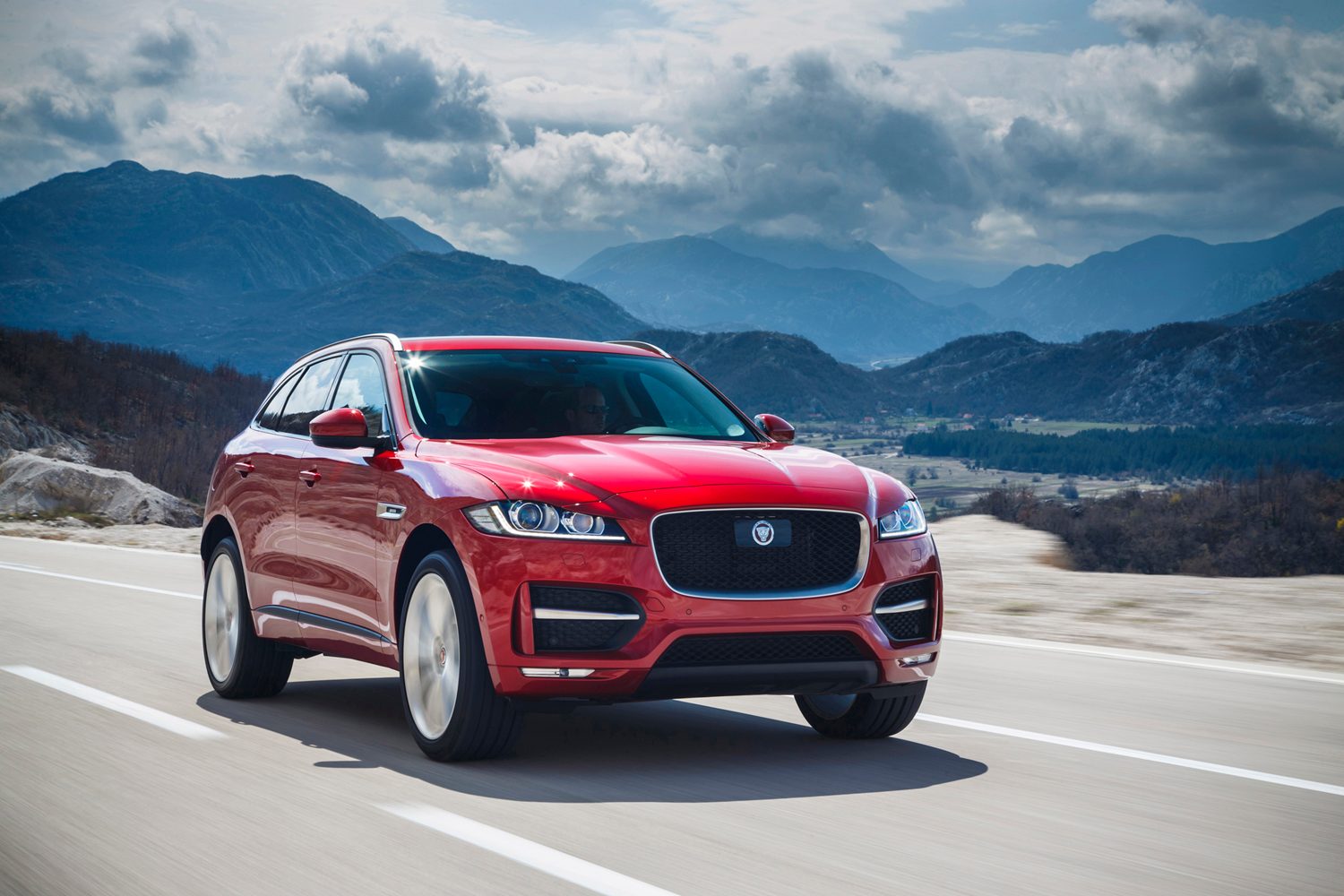 2019 Jaguar F-Pace