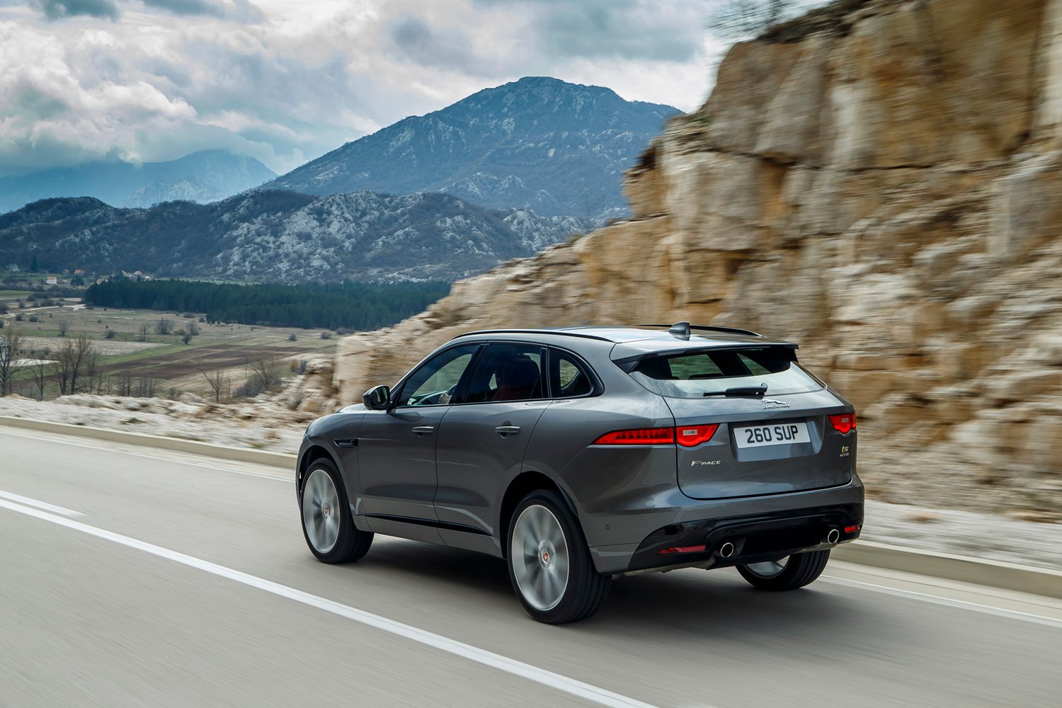 2019 Jaguar F-Pace