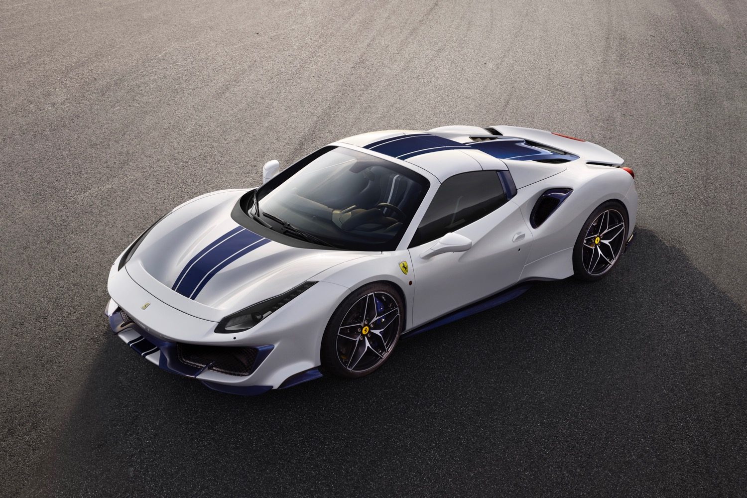 Ferrari shows sun worshippers some love with the 488 Pista Spider