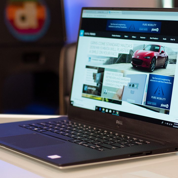 Dell XPS 15 9570 right angle