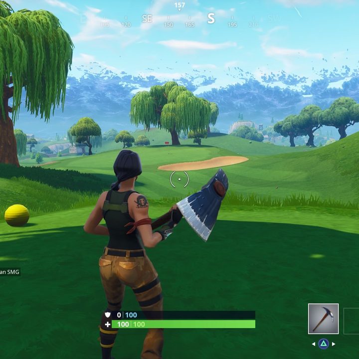 Fortnite hit a golf ball from tee to green on different holes