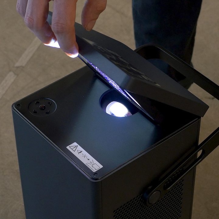 LG HU80KA projector light