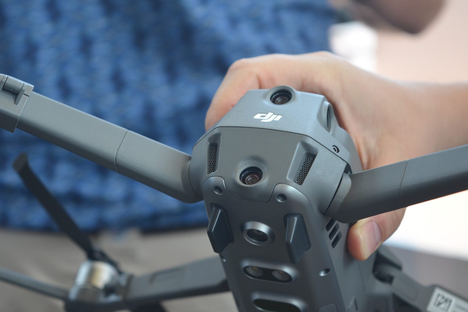 mavic 2 pro lens