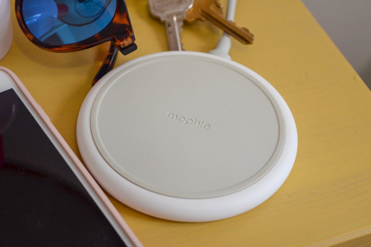 mophie charge stream pad+