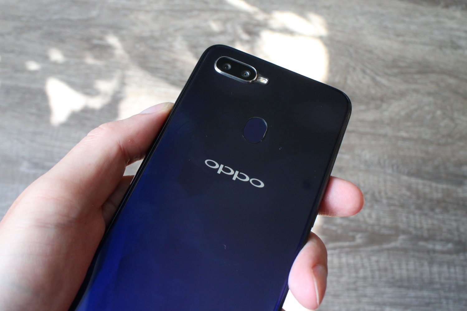Oppo F9