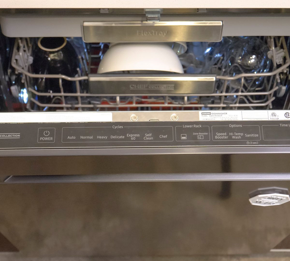 Samsung DW80M9 Chef Collection dishwasher