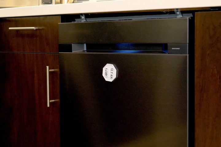 Samsung DW80M9 Chef Collection dishwasher