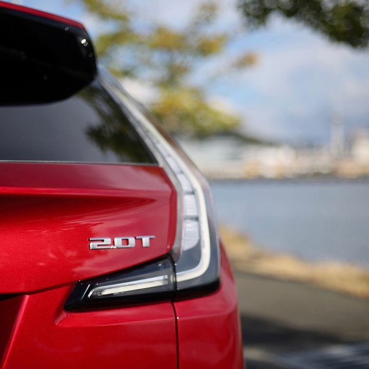 2019 cadillac xt4 logo
