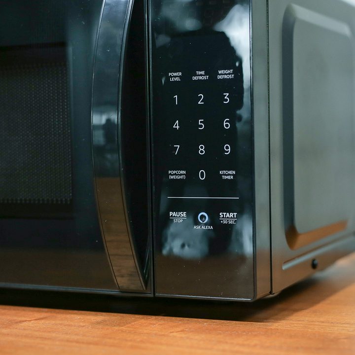 AmazonBasics Microwave