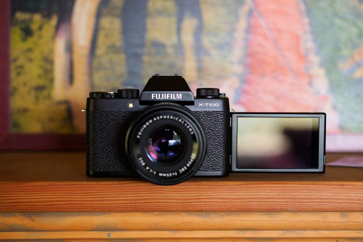 fujifilm x-t100 lcd open