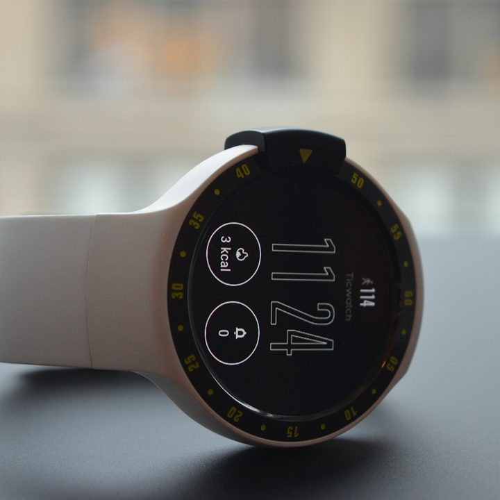 Mobvoi Tichwatch S profile