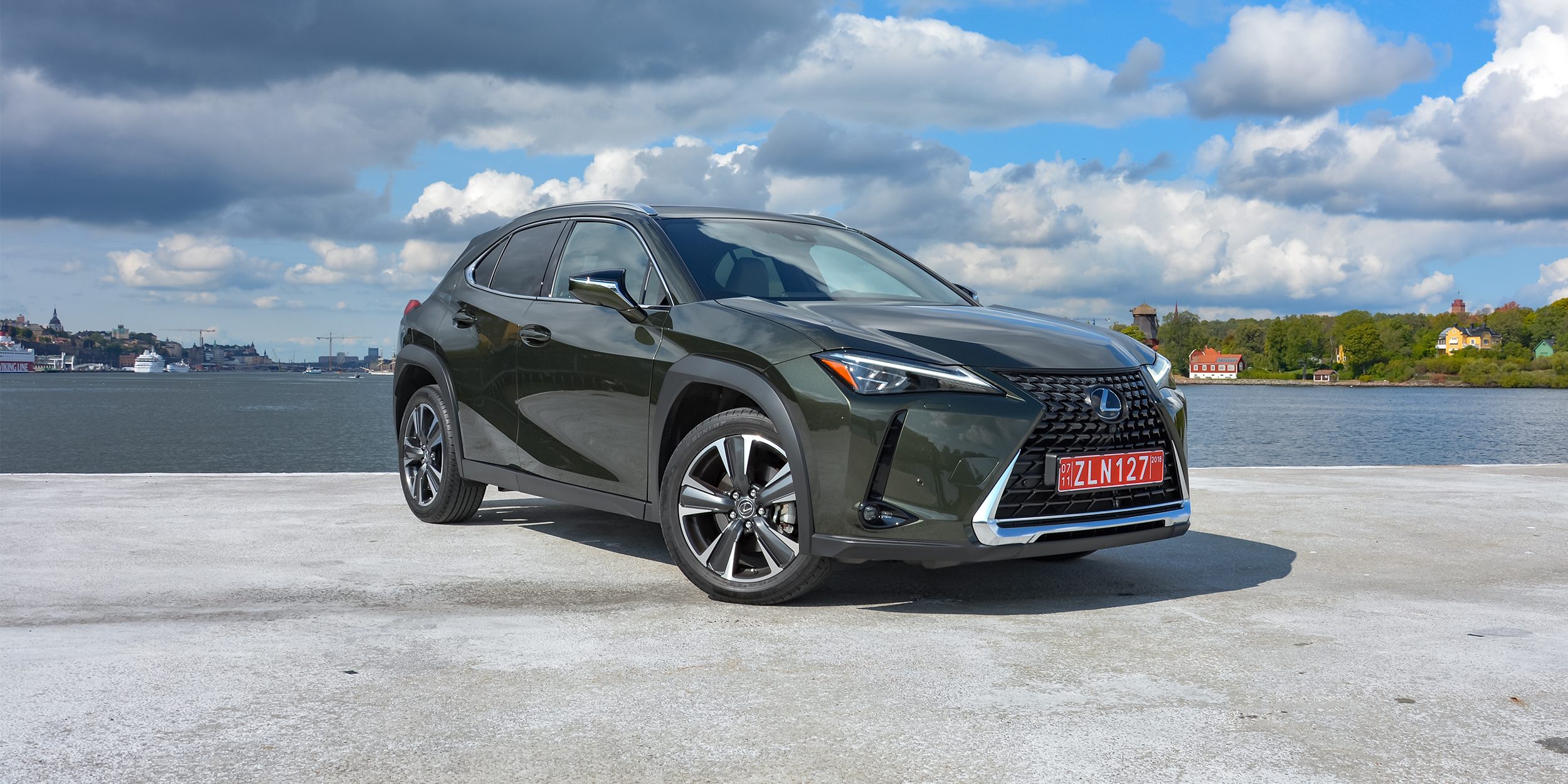 2019 Lexus UX Review